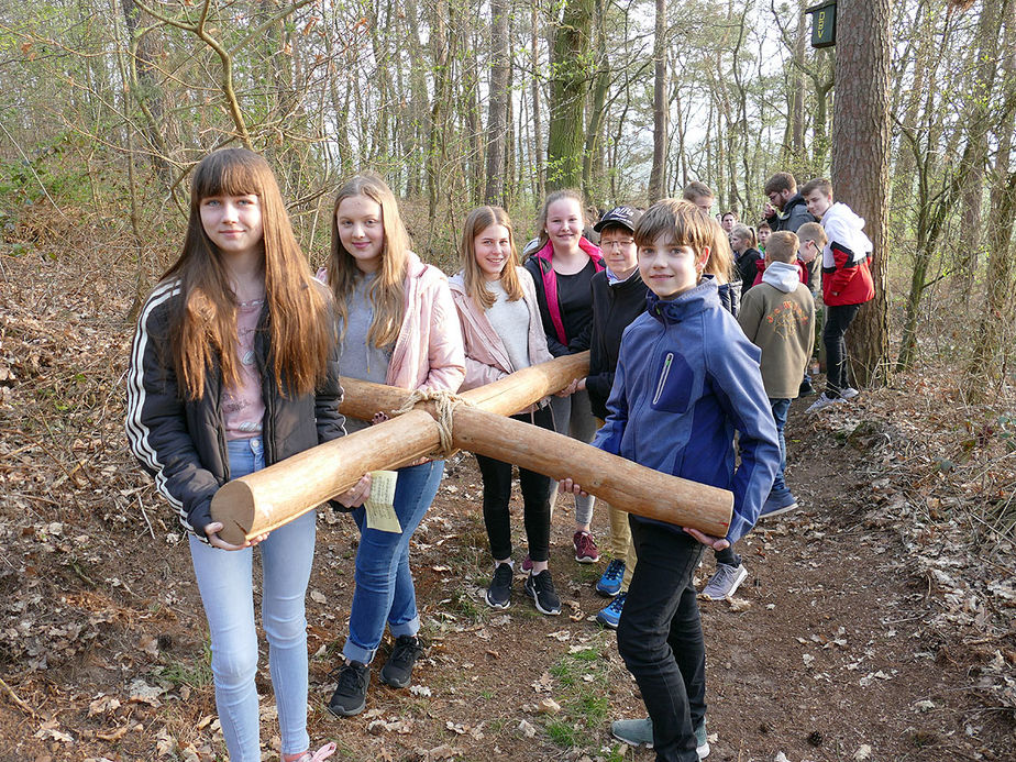 Ökumenischer Jugendkreuzweg in Naumburg (Foto: Karl-Franz Thiede)